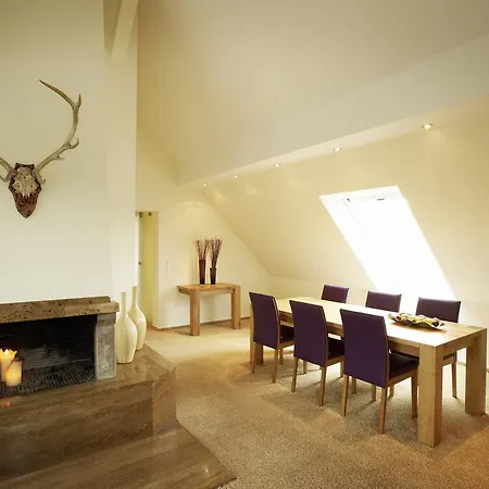 Otel Am Helmwartsturm Andernach