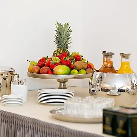 Am Helmwartsturm Hotel