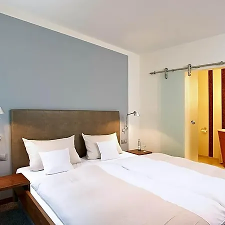 Am Helmwartsturm Hotel Andernach