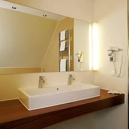 Am Helmwartsturm Hotel 3*