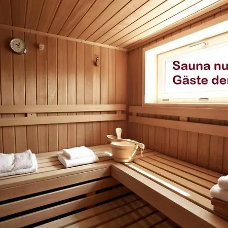 Am Helmwartsturm Szálloda 3*