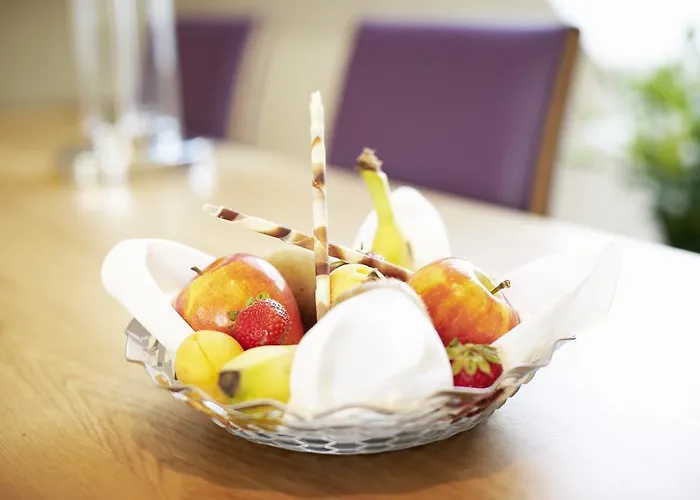 Am Helmwartsturm Otel