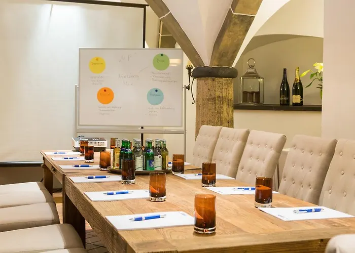 爱姆黑沃特斯图穆酒店 酒店 3*