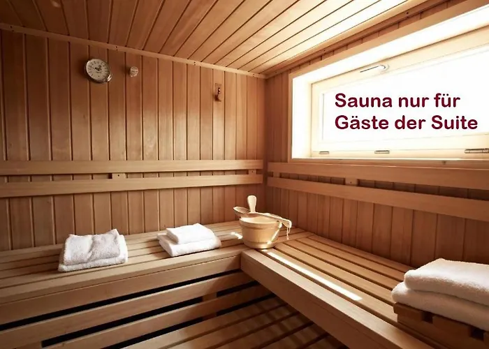 Am Helmwartsturm Otel 3*